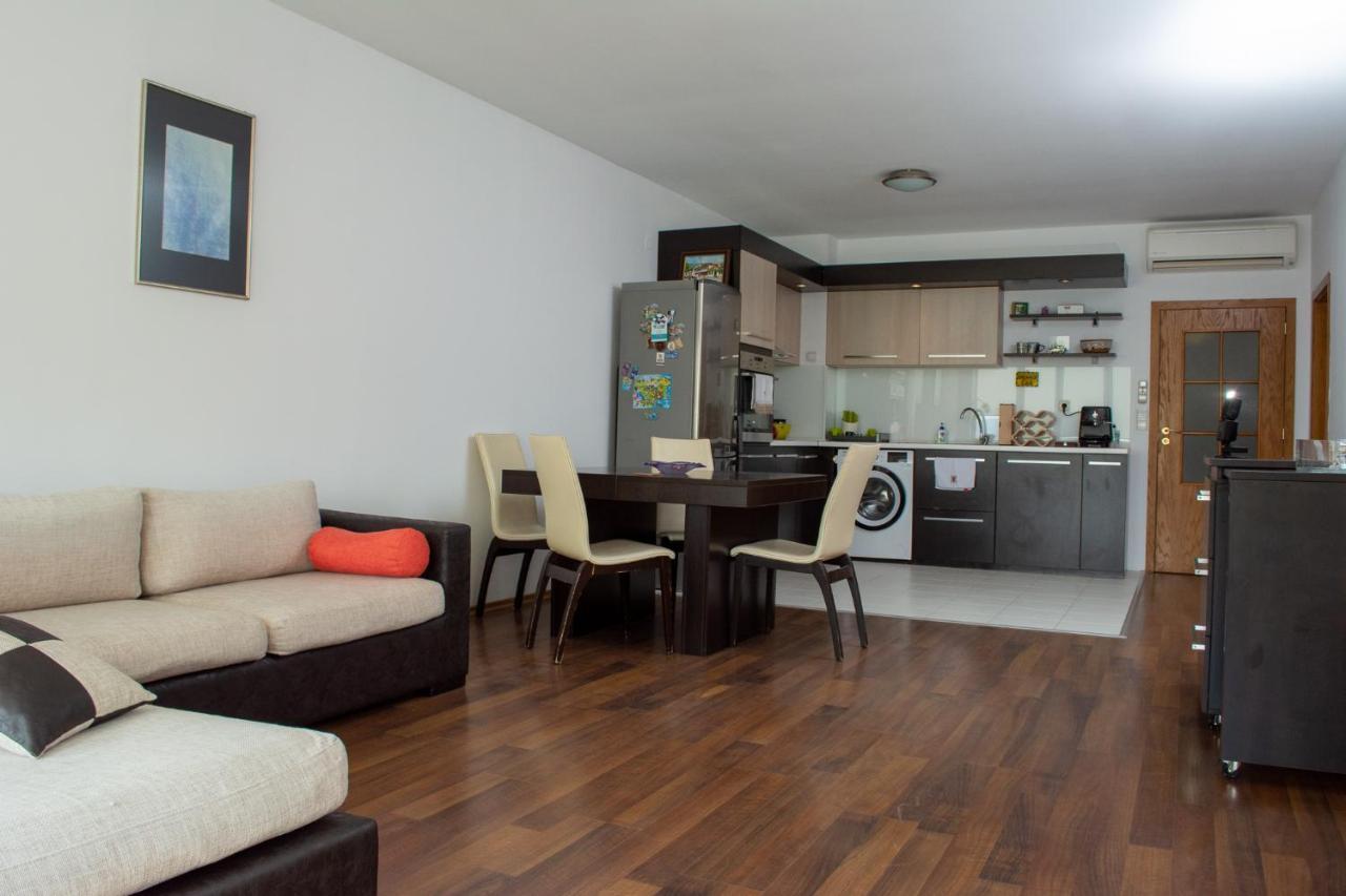 Central Apartment Mountain View 卡尔洛沃 外观 照片